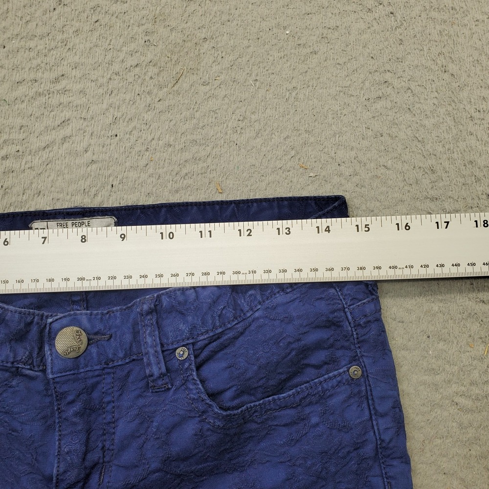 Free People Skinny Jeans Womens Size 28 Multi Denim Embroidered Floral Dark Wash - Picture 6 of 9